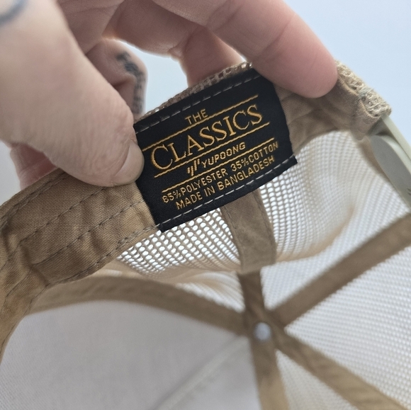 Lumino | black embroidered logo tan cream sporty trucker hat | unisex - Picture 9 of 9